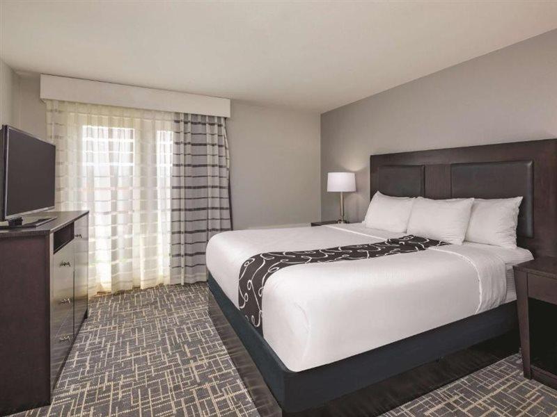 La Quinta By Wyndham Atlanta Airport South Hotel College Park Exterior photo