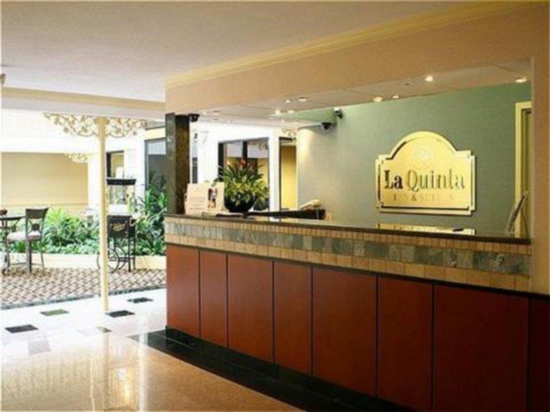 La Quinta By Wyndham Atlanta Airport South Hotel College Park Exterior photo