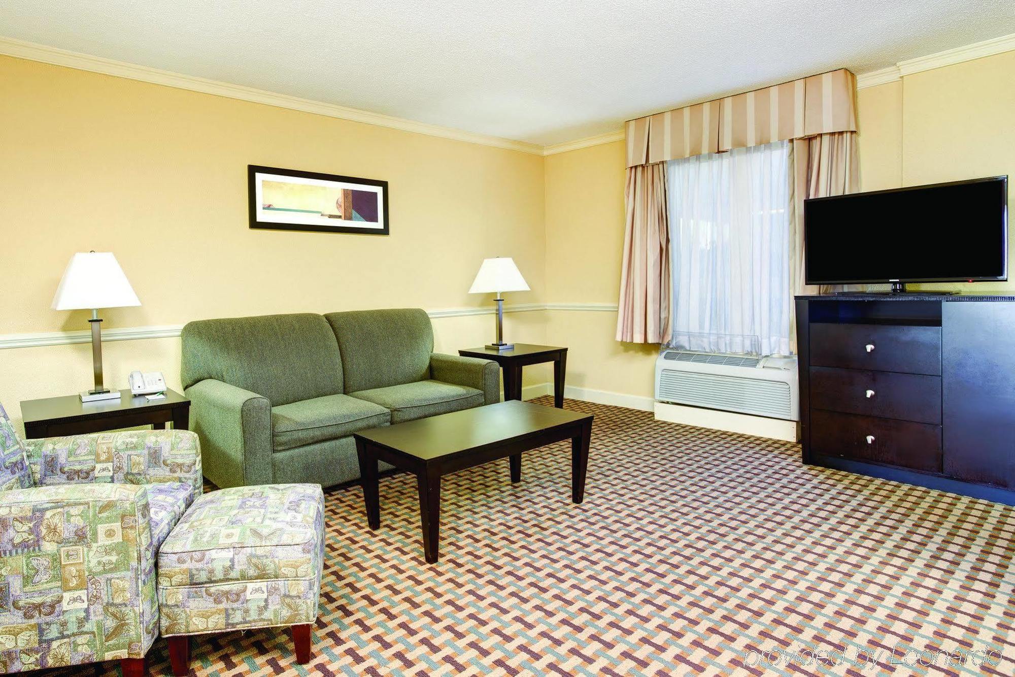 La Quinta By Wyndham Atlanta Airport South Hotel College Park Exterior photo